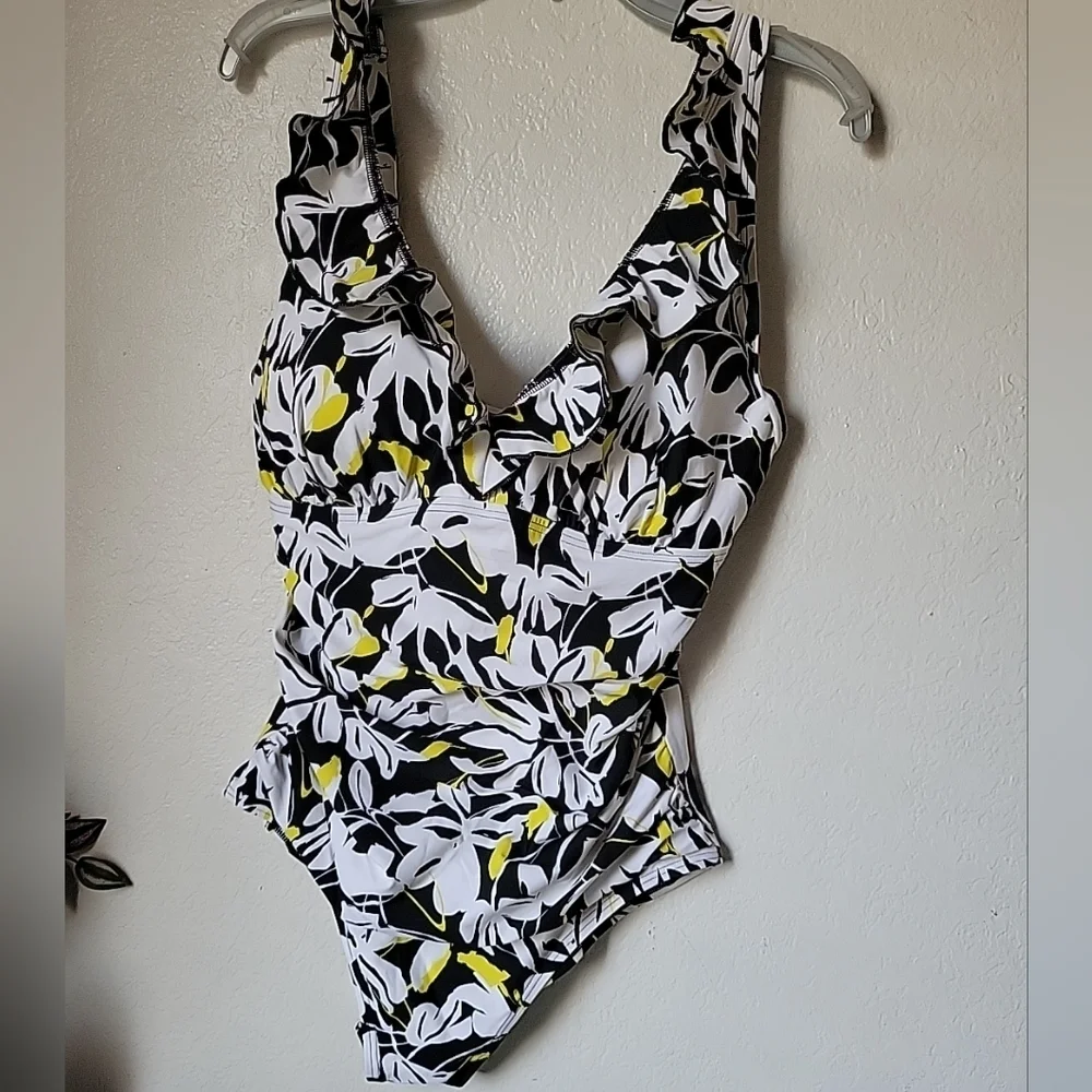 DKNY  Women Floral  Piece Swimsuit - Black, White, Yellow Size XL